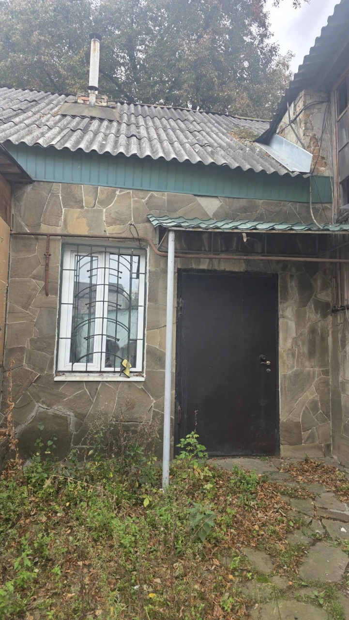 1-room apartment with central heating and own yard