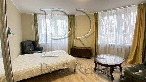 1-room apartment for sale 43 m², Oleny Pchilky St., 2