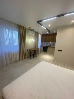 Продажа стильной квартиры 34 м² с дизайнерским ремонтом, Сол
