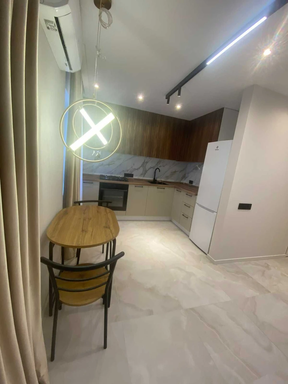 Продажа стильной квартиры 34 м² с дизайнерским ремонтом, Сол