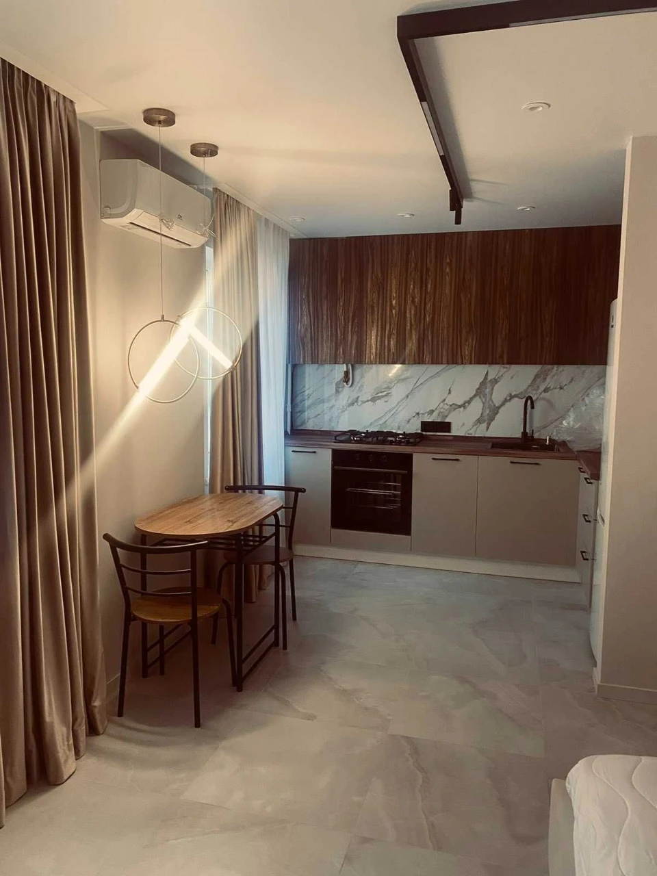 Продажа стильной квартиры 34 м² с дизайнерским ремонтом, Сол