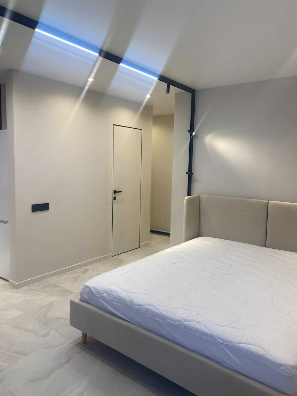 Продажа стильной квартиры 34 м² с дизайнерским ремонтом, Сол