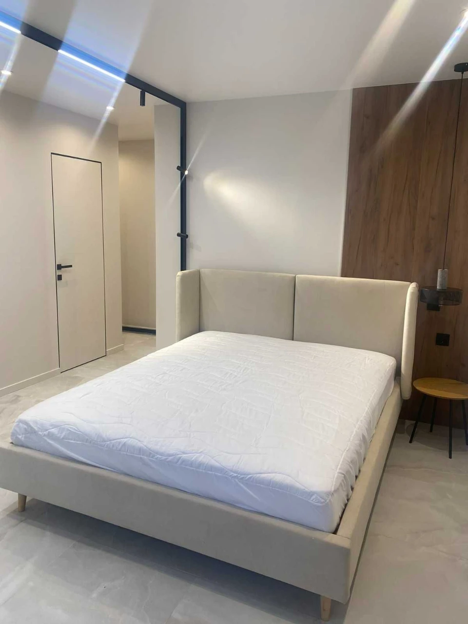 Продажа стильной квартиры 34 м² с дизайнерским ремонтом, Сол