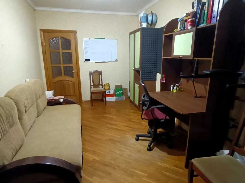 Apartment. Kharkiv, Ахсарова street.