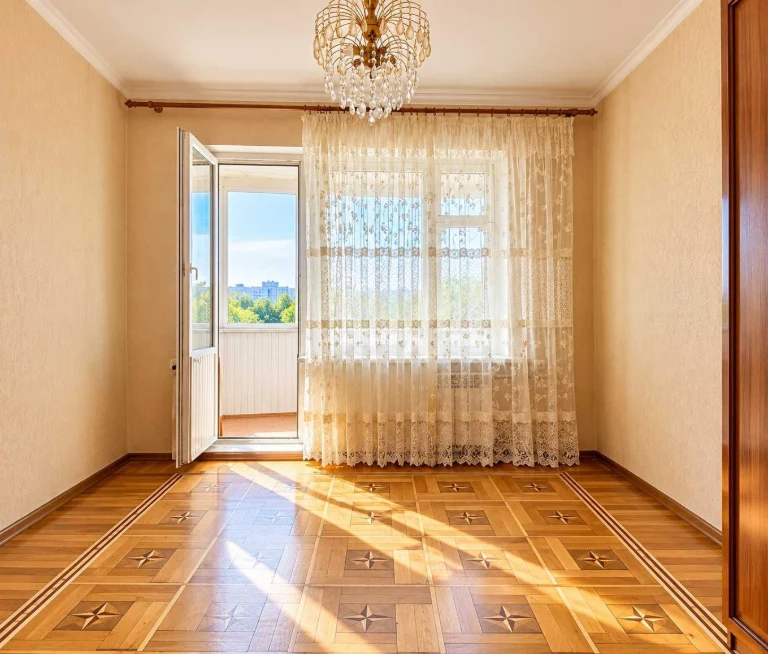 3-комнатная квартира Таирова, Киевский рынок, 2 лоджии, жило