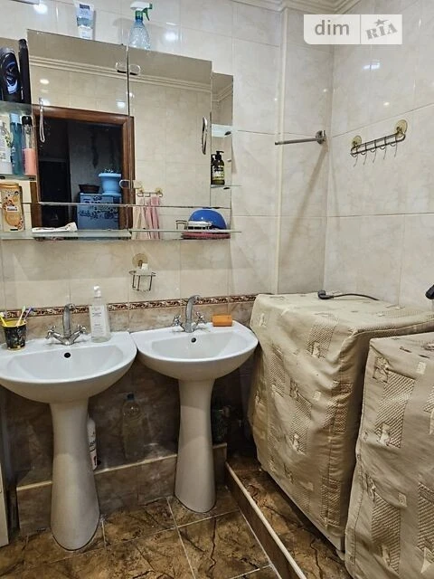 Room for sale 11.7 sq. m. on Azerbaycanska Street 8B • ID 34