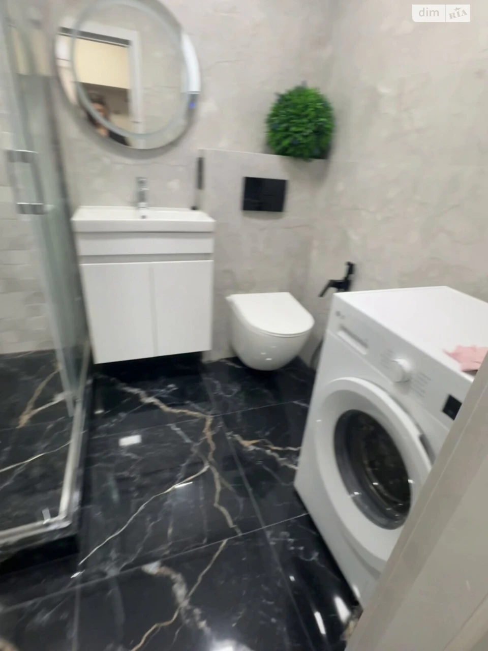 Flat for Sale in Holosiiv
