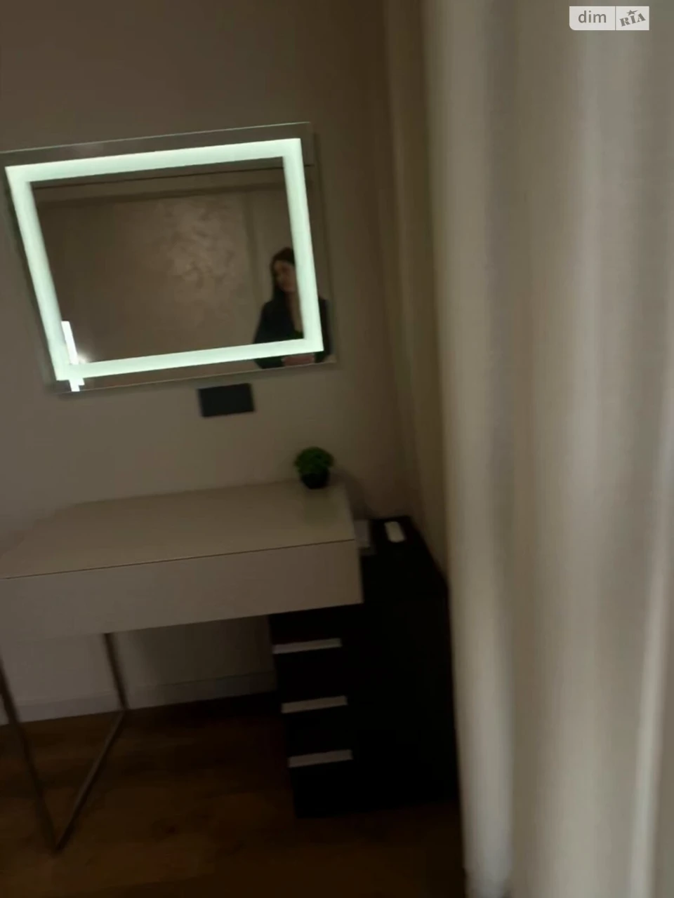 Flat for Sale in Holosiiv