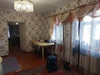 Продаж частки будинку на Ленселищі з необхідними документами