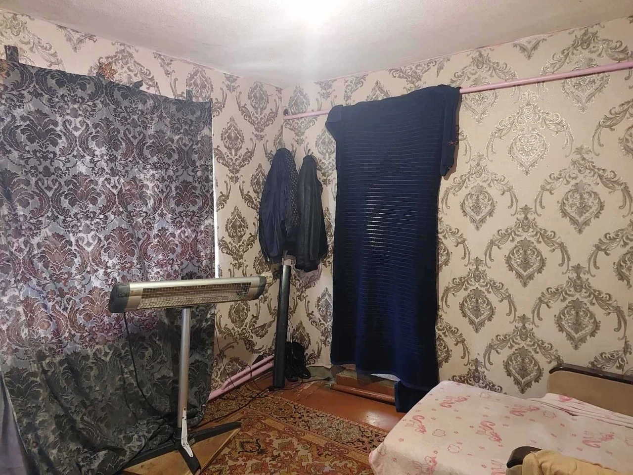 Продаж частки будинку на Ленселищі з необхідними документами