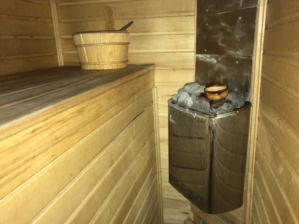 ПРОДАЖ! Дворівнева енергонезалежна квартира, з каміном та са