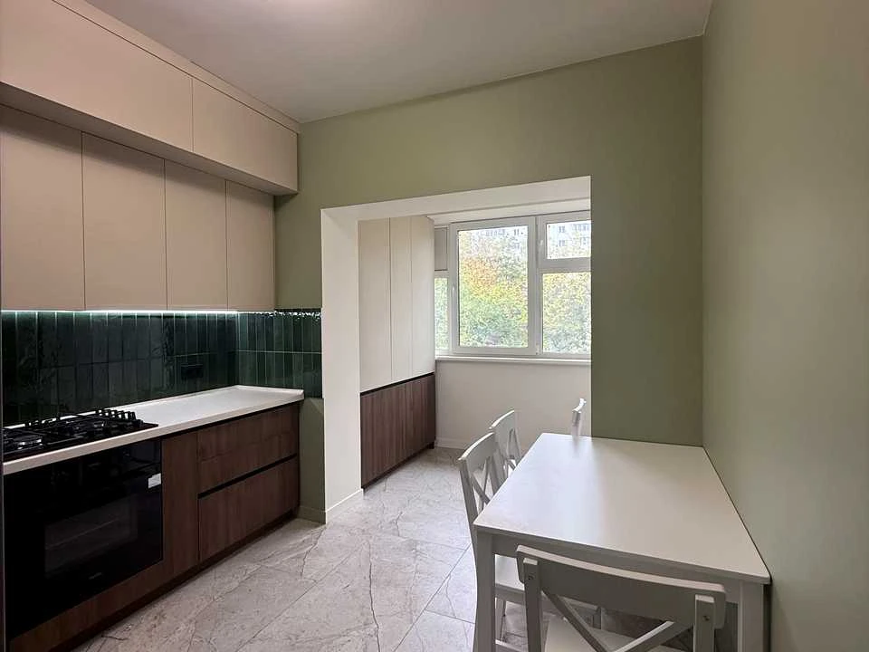 Apartment. Hmelnitsky, Lviv Avenue
