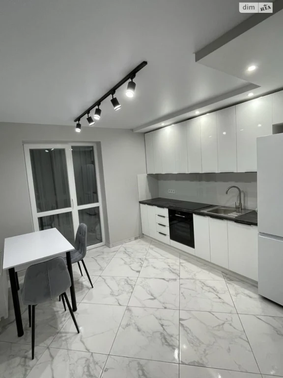 Long Term Rental Apartment near the Train Station