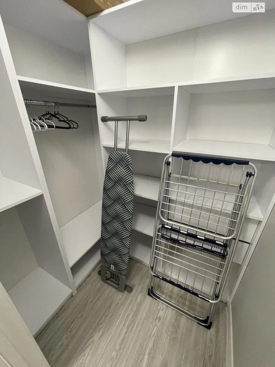 Long Term Rental Apartment near the Train Station