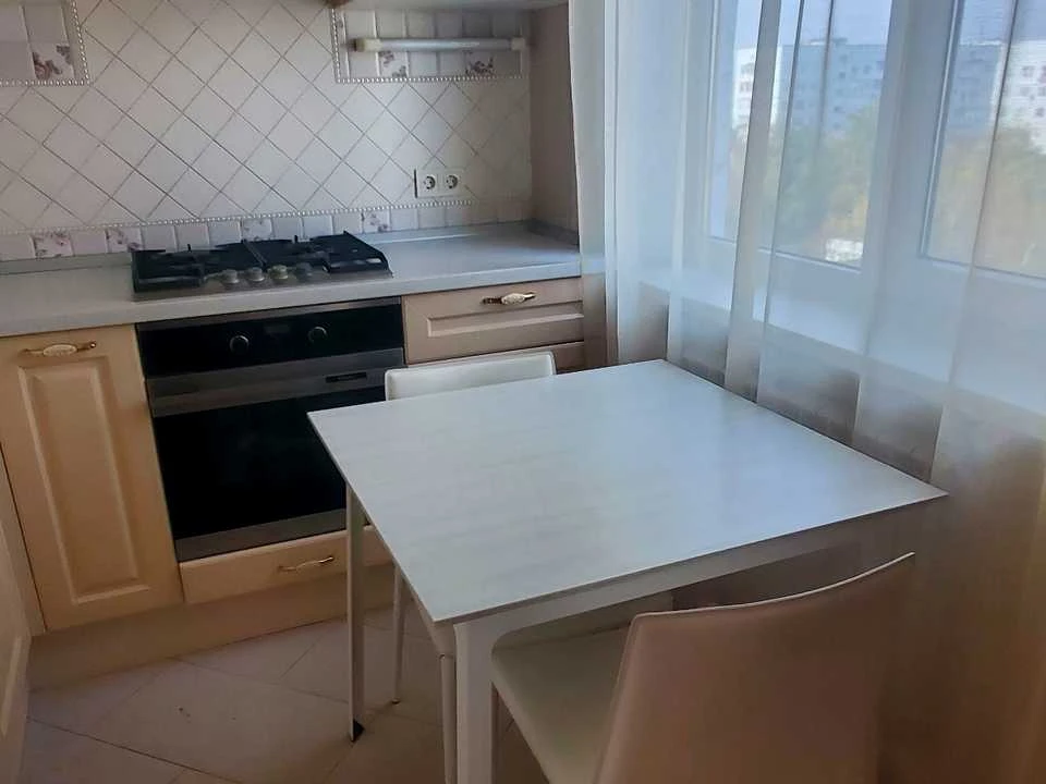 Apartment. 1st Zолочівський Street.