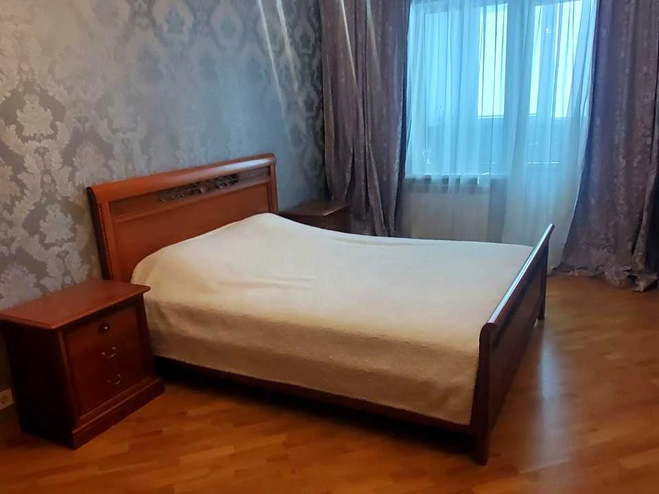 Apartment. 1st Zолочівський Street.