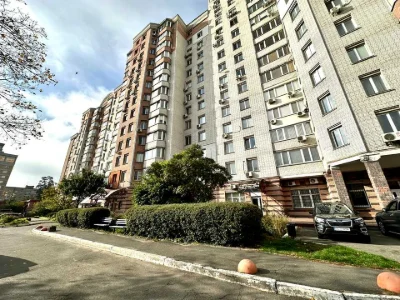 Apartment. Brestsky Prospekt, Kyiv