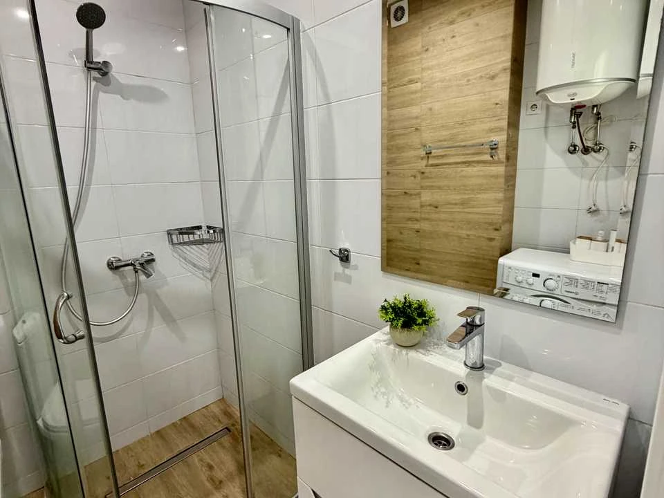Apartment. Prospekt Sobornosti, Kyiv