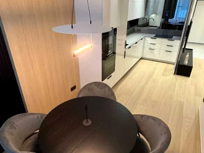 Apartment. Dnipro, Naberezhna Pereomohy st.