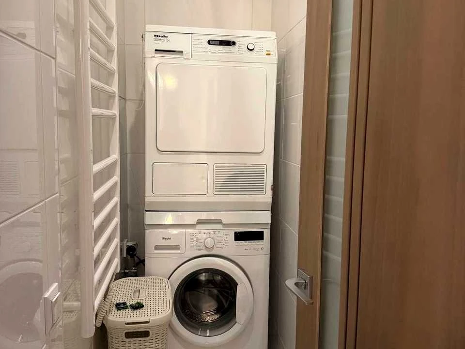 Apartment. Dnipro, Mandrivska Street