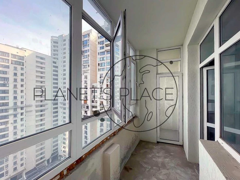 For sale 3-room apartment "Panorama on Pechersk," Konovaltsya St. 4