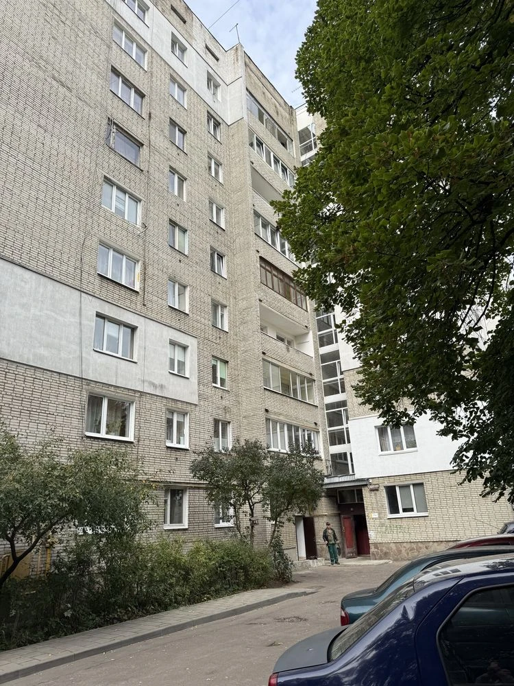 Продажа 2-комн. квартиры, Литовская Чешка, кирпич.