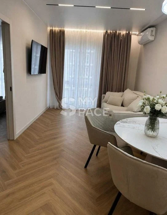 Продається стильна 1к квартира ремонтом у ЖК «Нова Англія» (