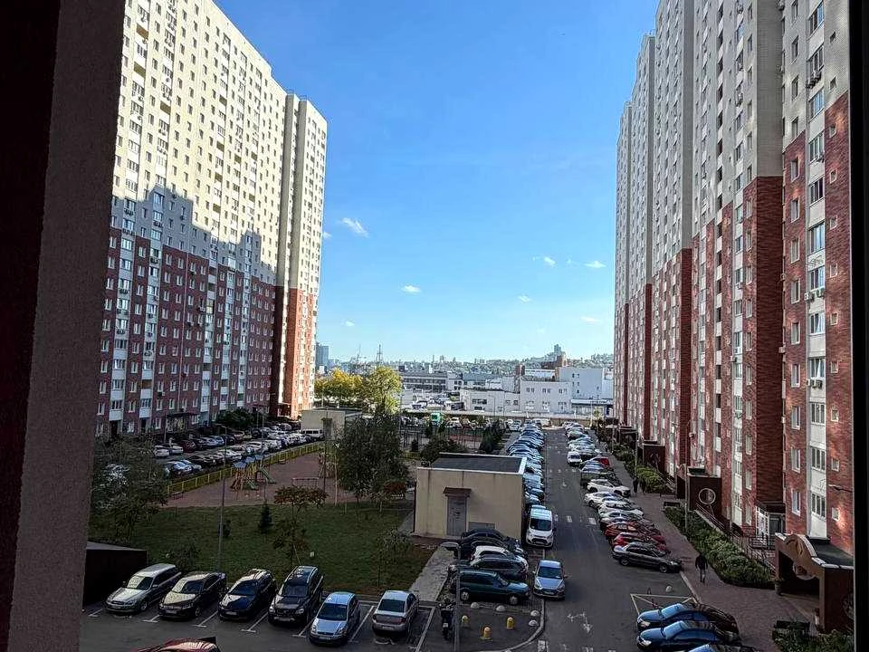 Квартира. Київ, Балтійський проспект.