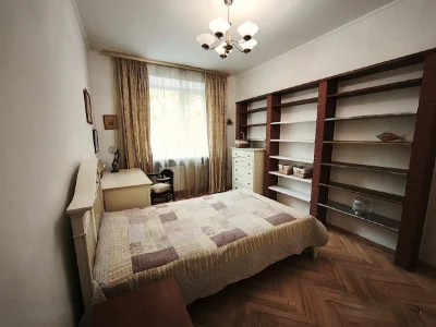 Продаж 4-кімнатної квартири 120 м², Івана Франка вул.
