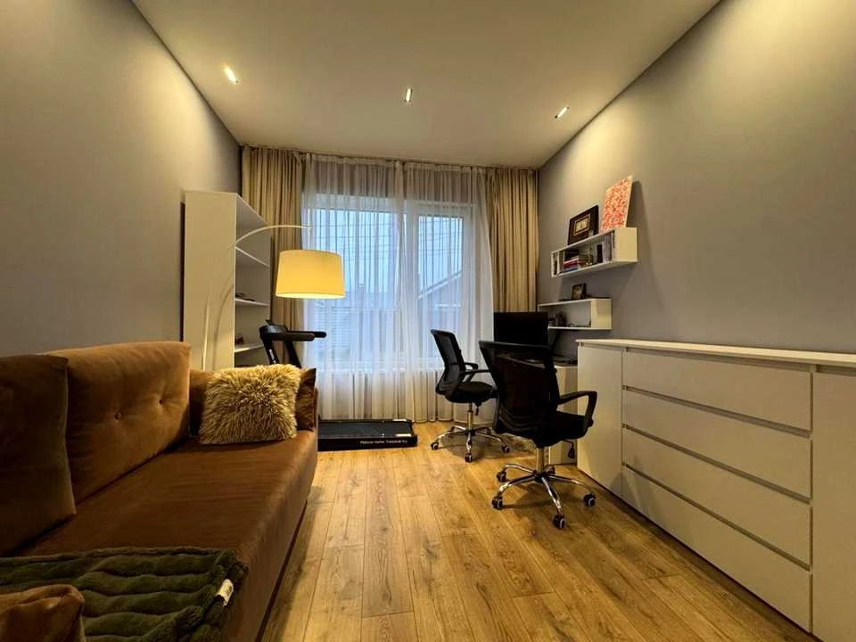 House. 22-ga Sadova st, Kyiv