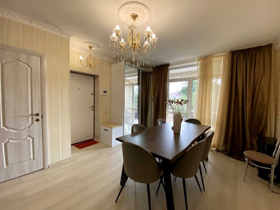 House. 55 Sadova St, Kyiv