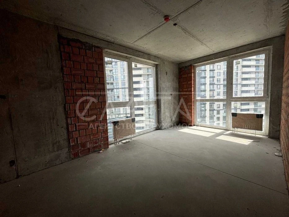 Sale of a unique apartment of 93 m² in a new residential complex