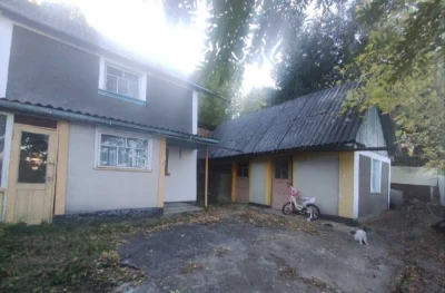 Продається хороший будинок