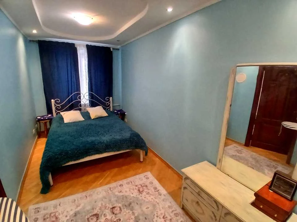 Apartment. Leonid Peremyaysky St., Kyiv