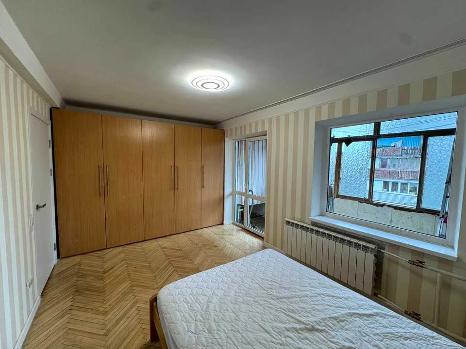 Apartment. Voskresensky Prospect, Kyiv