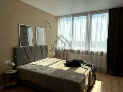 Квартира. Київ, вулиця Сім'ї Стешенків