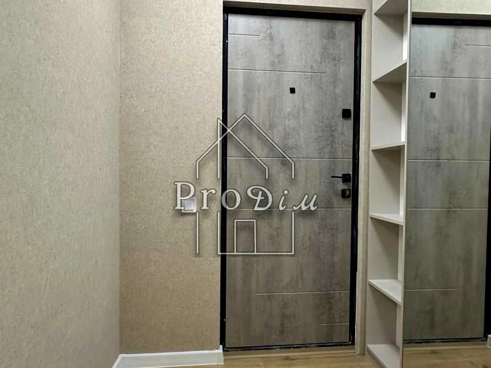 Квартира. Київ, вулиця Сім'ї Стешенків