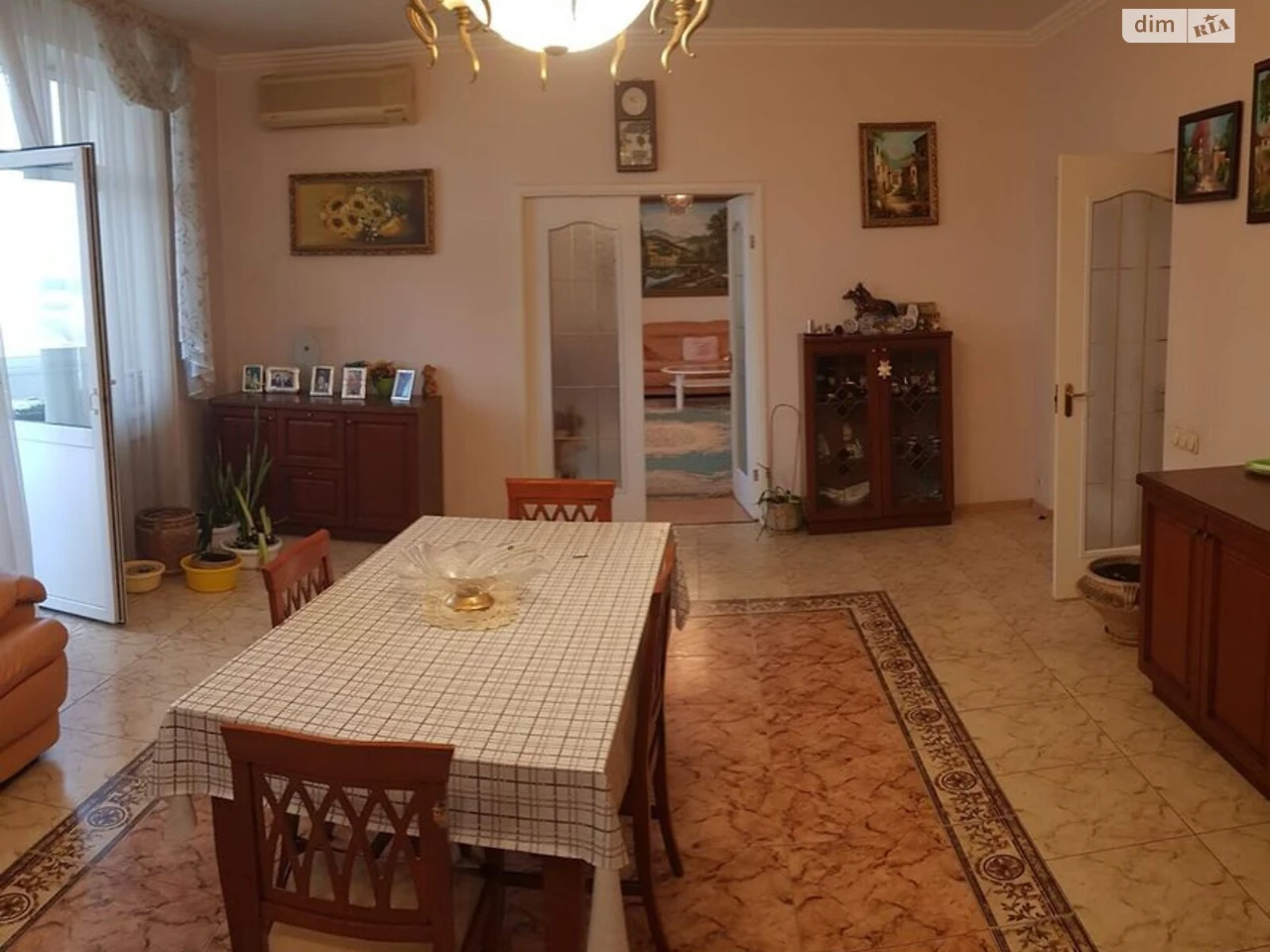 Long-Term Rental Apartment, Holosiivsky