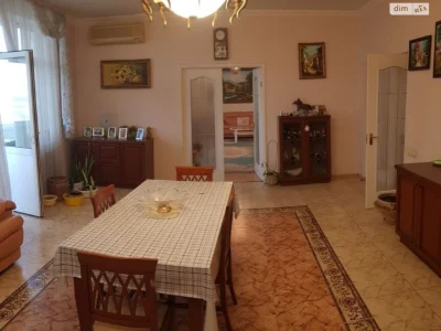 Long-Term Rental Apartment, Holosiivsky
