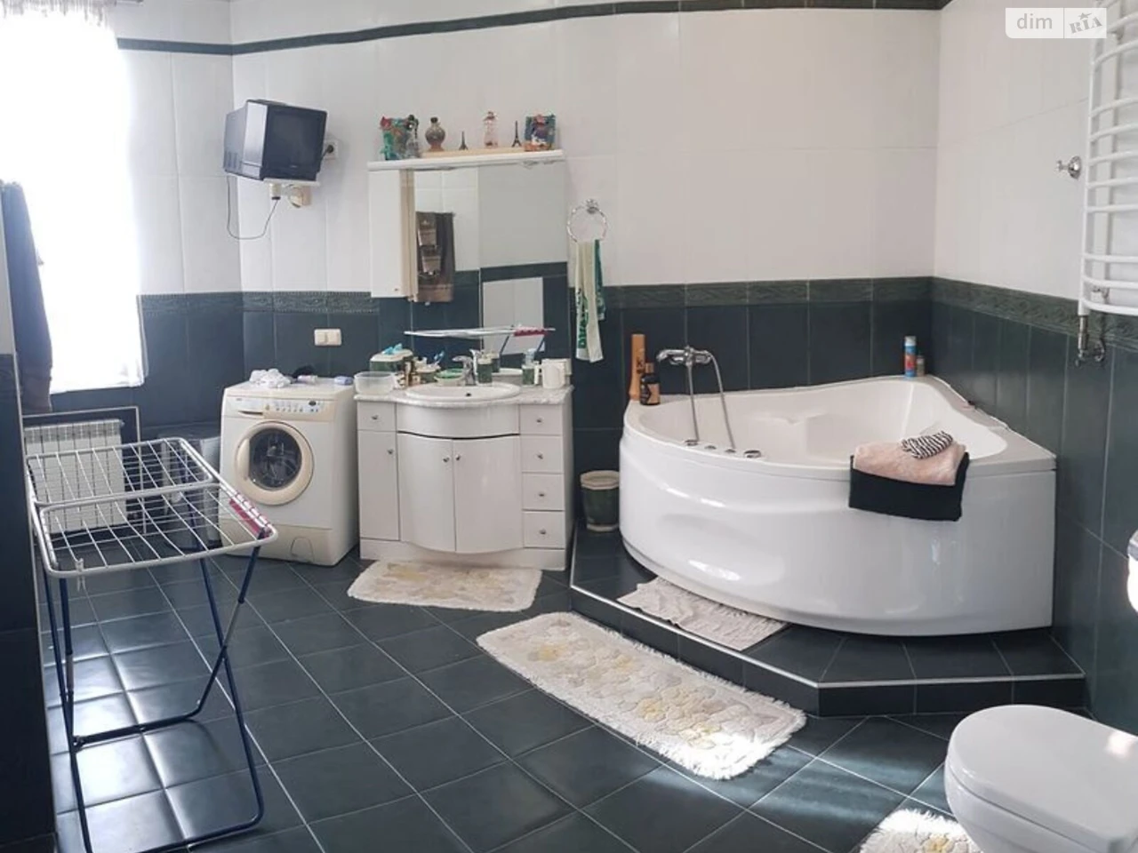 Long-Term Rental Apartment, Holosiivsky