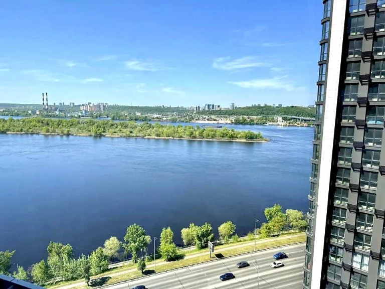 Apartment. Kyiv, Dniprovska naberezhna st.