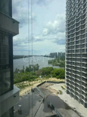 Sale of a unique apartment of 93 m² in a new residential complex