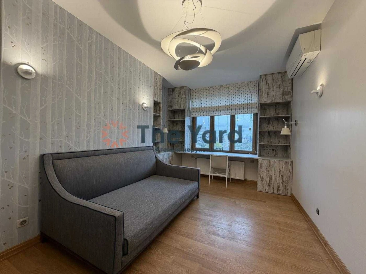 Продається 3-кімнатна квартира на вулиці Кудрявський, 3Б