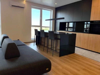 For sale, a two-bedroom apartment (62 m²) in Kyiv, Дарницкий district