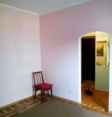 For Sale: One-room apartment (37 sq m) in Kyiv, Dniprovsky District