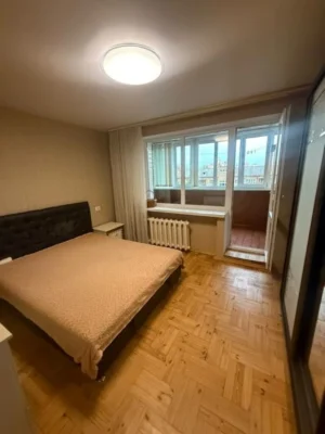 For Sale: 3-room apartment (71 sq m) in Kyiv, Holosiiv district
