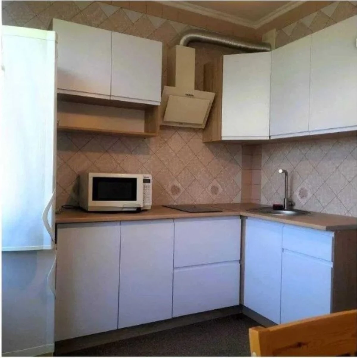 For Sale: 3-room apartment (72 sq m) in Kyiv, Darnytskyi district