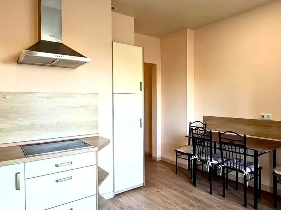 Apartment. Kahovska st.