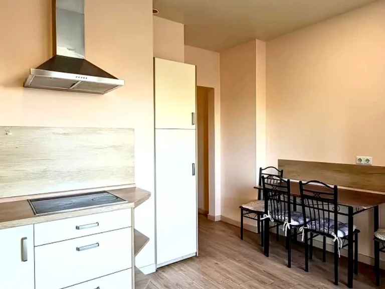 Apartment. Kahovska st.