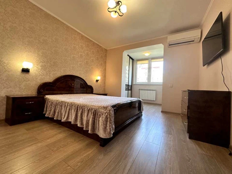 Apartment. Ann Ахматовой Street, Kyiv